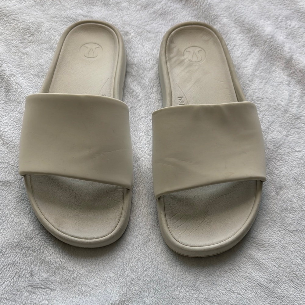 Lululemon Cream Slide Sandals Women Size 10